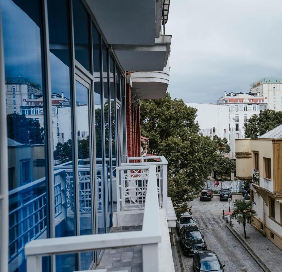 Hotel General Batumi Exteriör bild